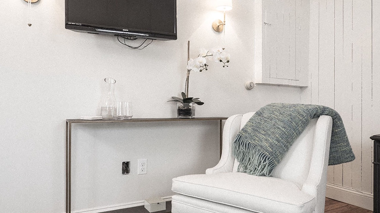 Photo of Bedroom in Old Saybrook Center