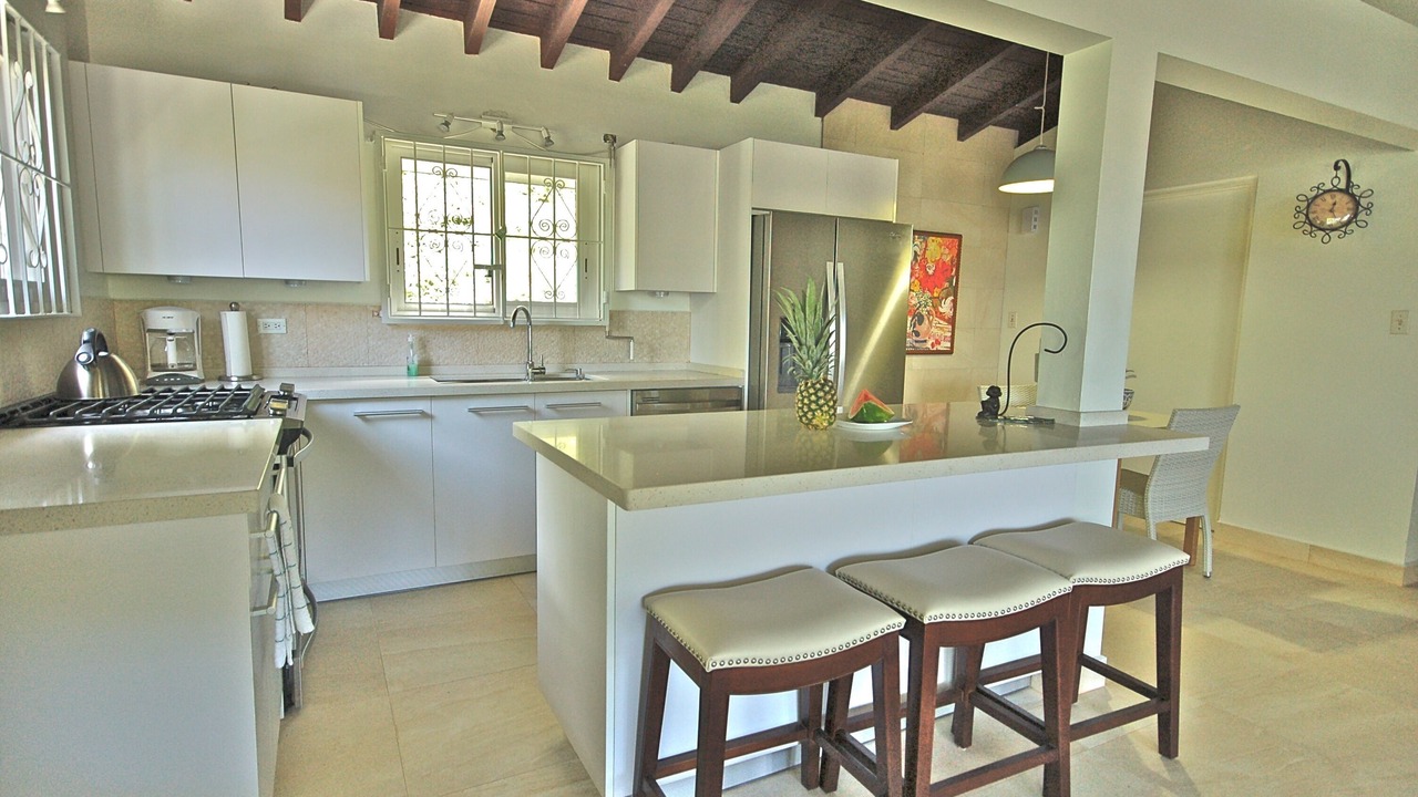 Photo of Kitchen in Cay Bay Hill