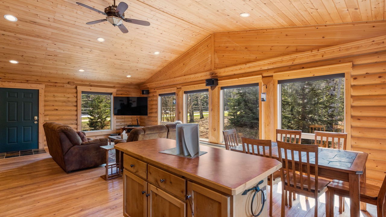 Photo of Livingroom in Lazy Acres