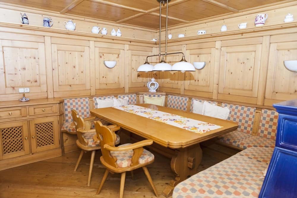 Photo of Kitchen in Graen