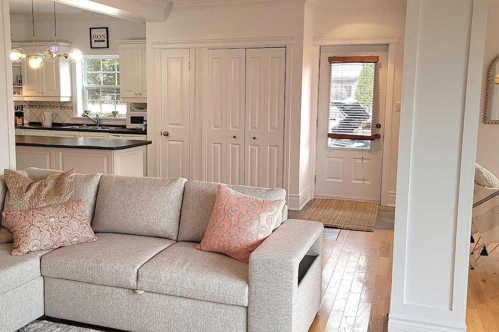 Photo of Livingroom in Venise-en-Quebec