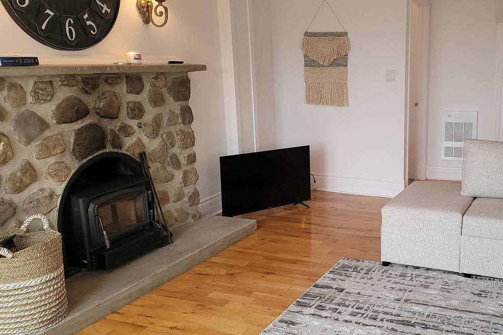 Photo of Livingroom in Venise-en-Quebec