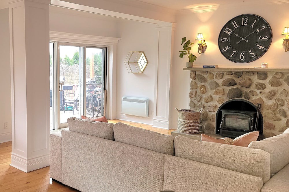 Photo of Livingroom in Venise-en-Quebec