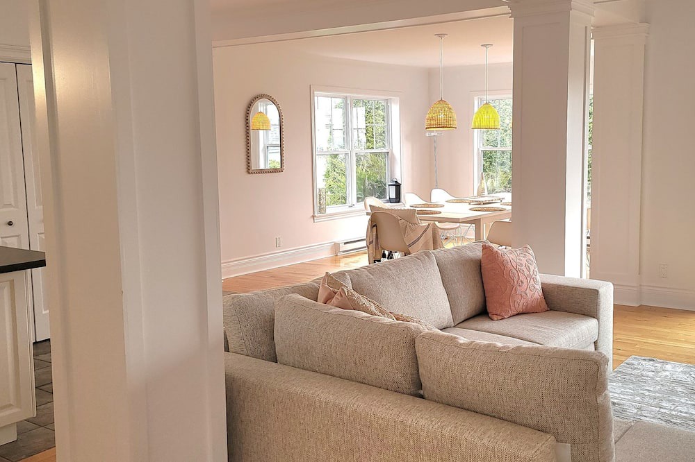Photo of Livingroom in Venise-en-Quebec