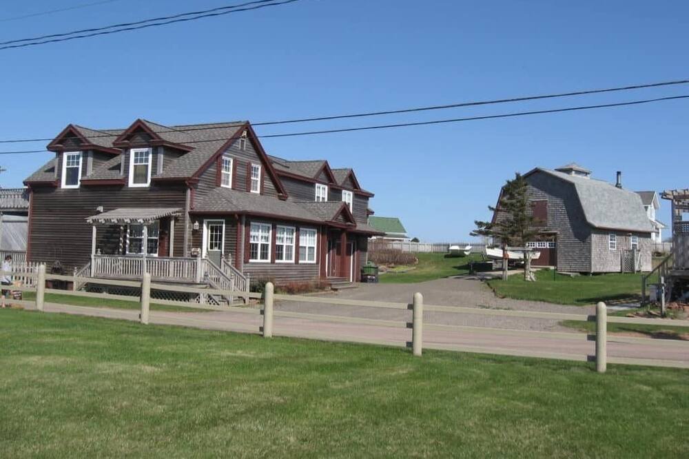 Photo of Outdoor in Anne's Land