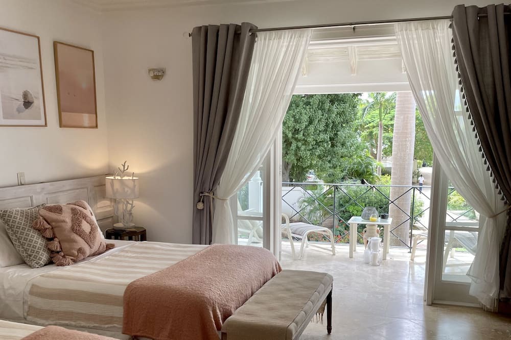 Photo of Bedroom in Schooner Bay