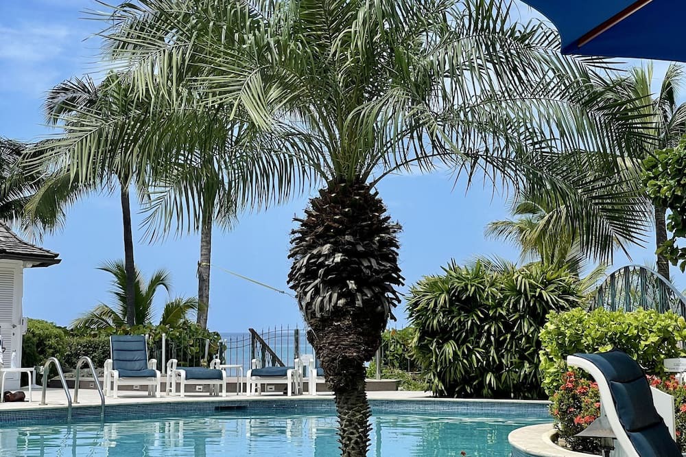 Photo of Outdoor in Schooner Bay