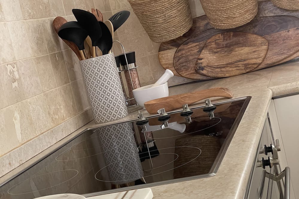 Photo of Kitchen in Schooner Bay