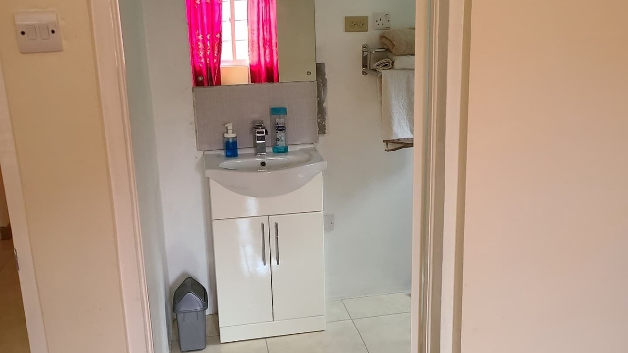 Photo of Bathroom in Penlyne Castle
