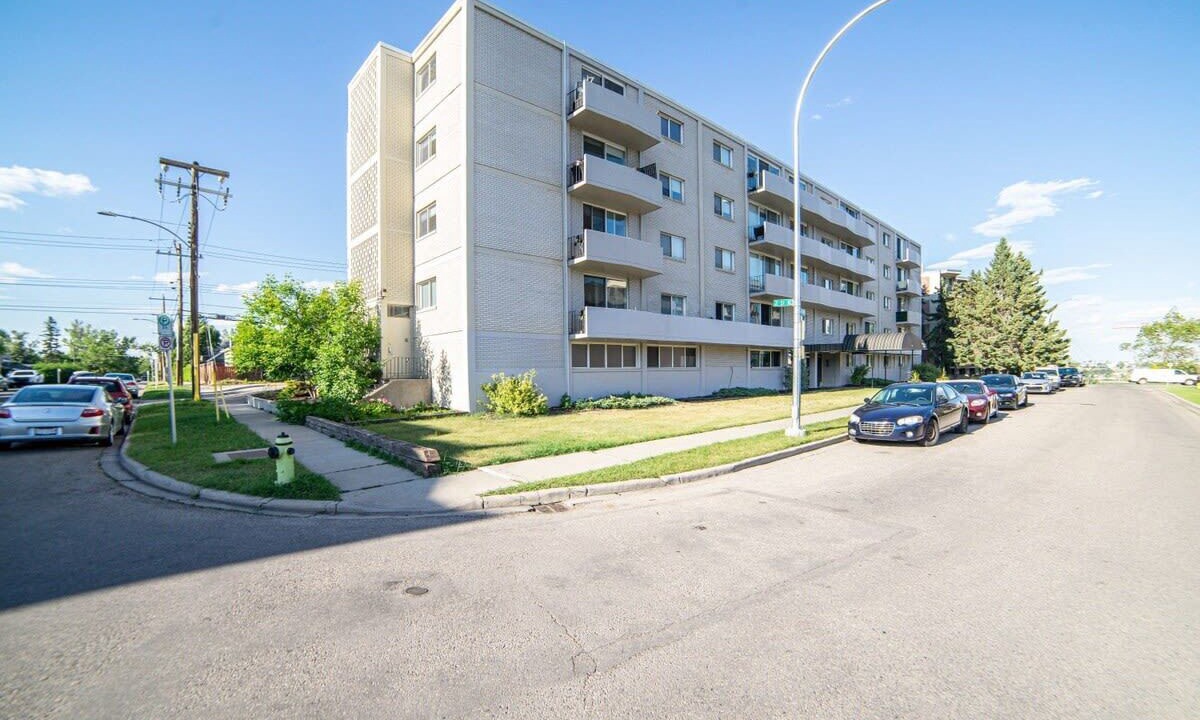 Photo of Outdoor in Crescent Heights