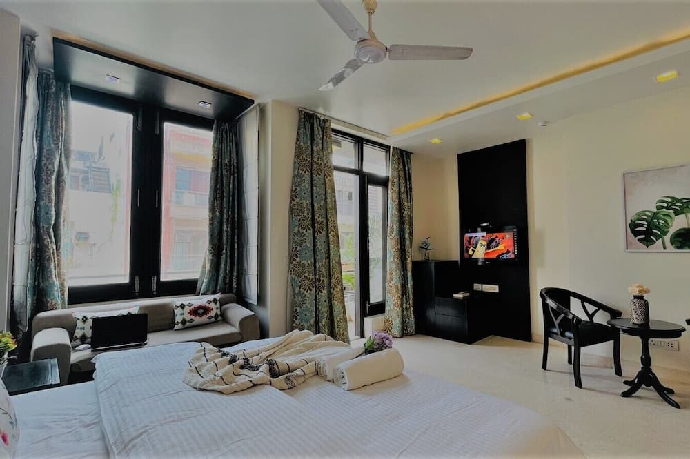 Photo of Bedroom in Kailash Colony
