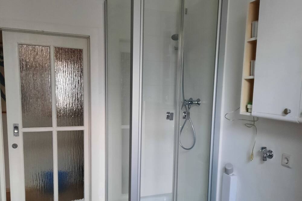 Photo of Bathroom in Mickten