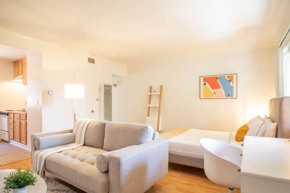 Photo of Bedroom in Los Angeles