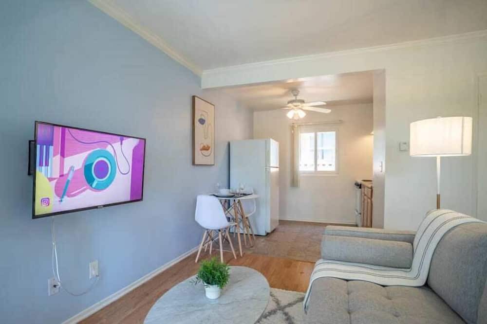 Photo of Bedroom in Los Angeles