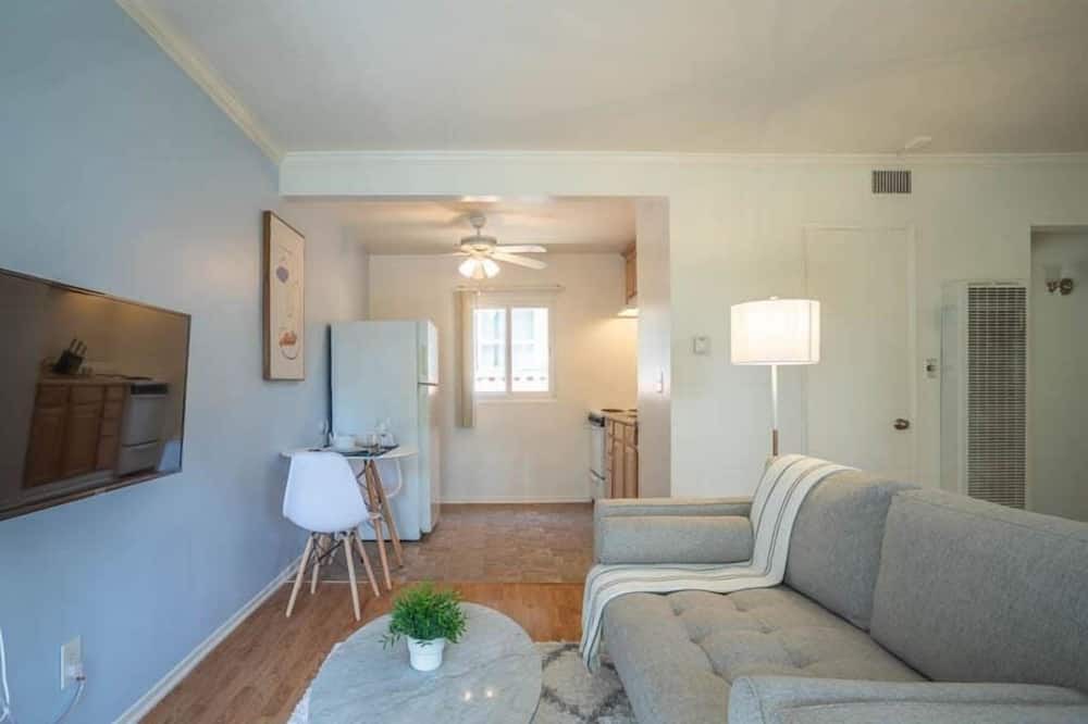 Photo of Bedroom in Los Angeles