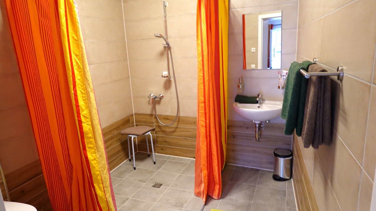Photo of Bathroom in Reimerath