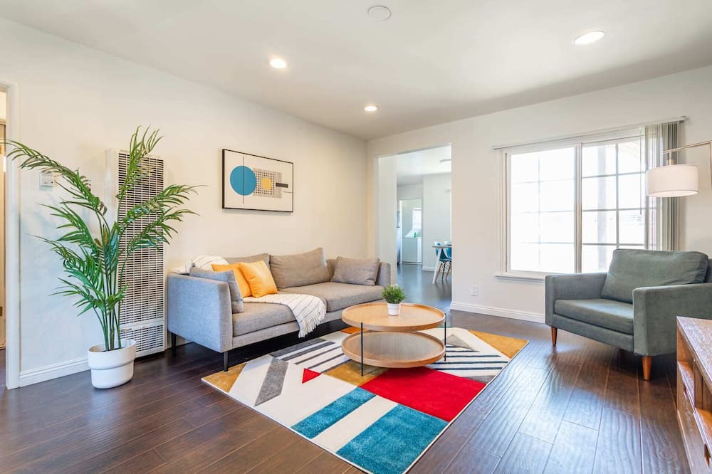 Photo of Bedroom in Los Angeles
