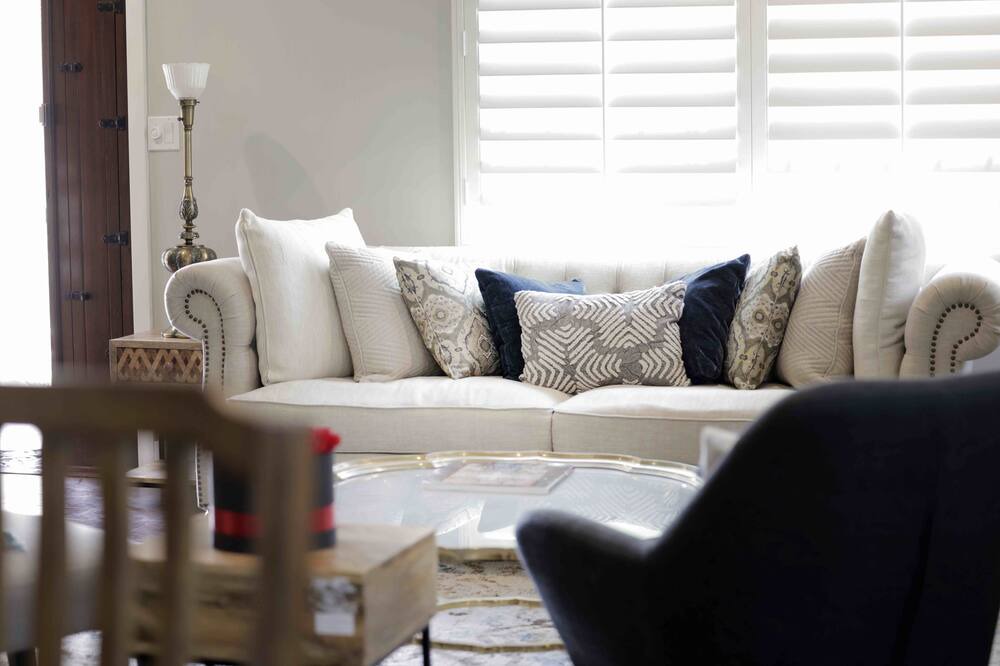 Photo of Livingroom in Wilshire