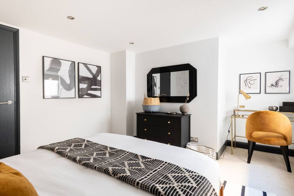 Photo of Bedroom in Wapping