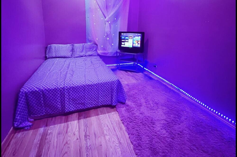 Photo of Bedroom in The Gap