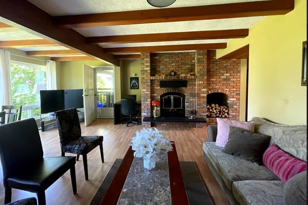 Photo of Livingroom in Langdale