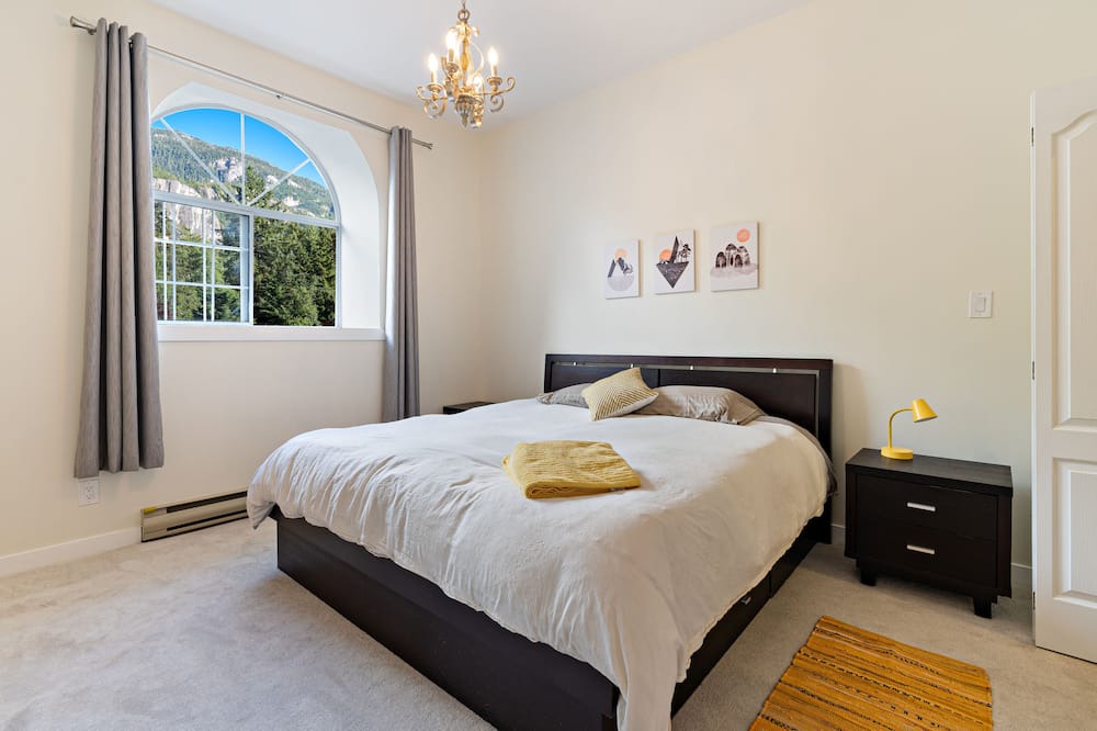 Photo of Bedroom in Squamish