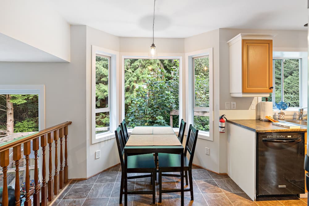 Photo of Kitchen in Squamish