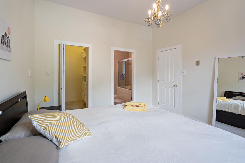 Photo of Bedroom in Squamish