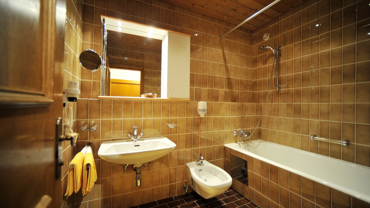 Photo of Bathroom in Hintertux