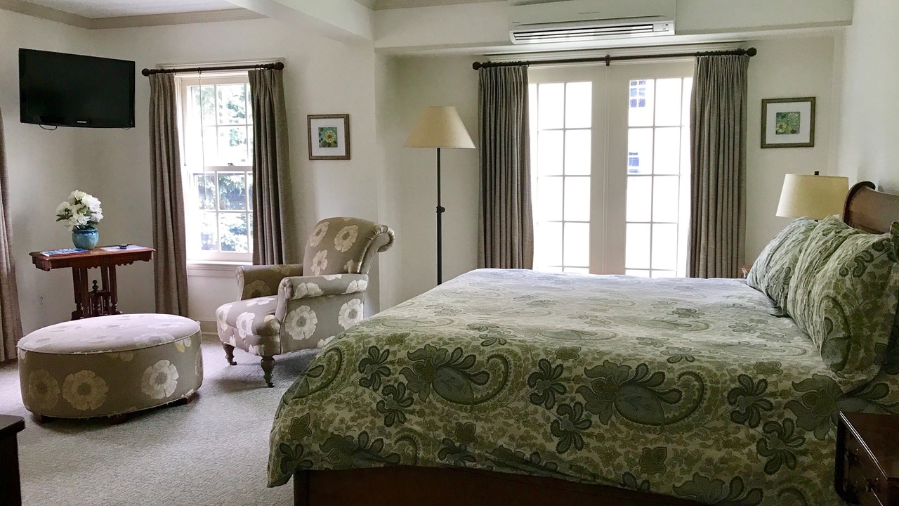 Photo of Bedroom in Old Lyme