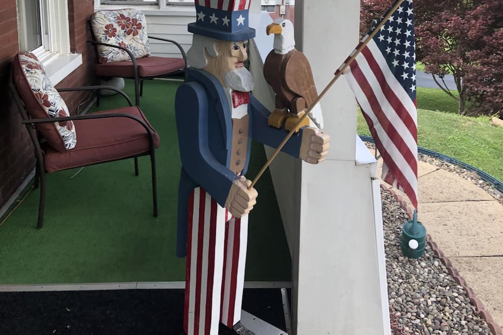 Photo of Others in Hyner