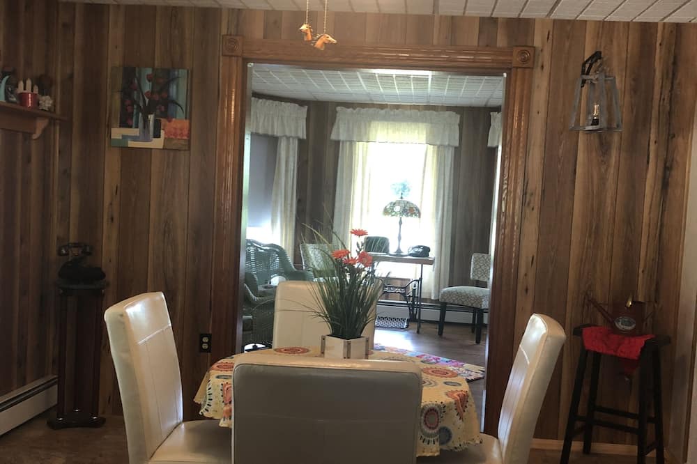 Photo of Bedroom in Hyner