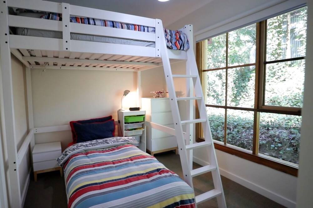 Photo of Bedroom in Mount Dandenong