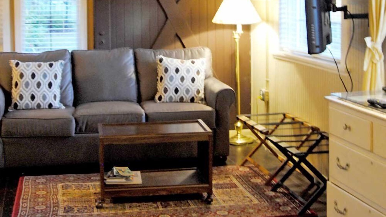 Photo of Bedroom in Broadway