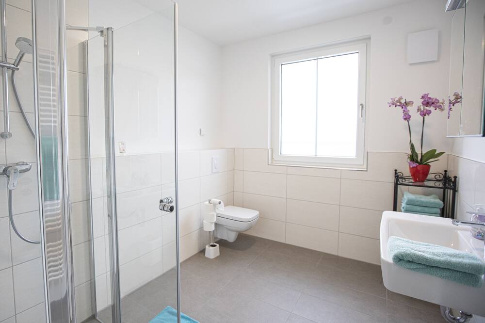 Photo of Bathroom in Bestensee