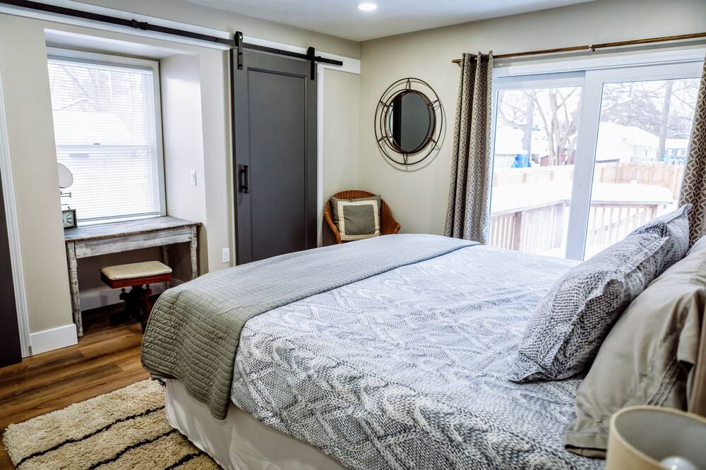 Photo of Bedroom in Kentwood