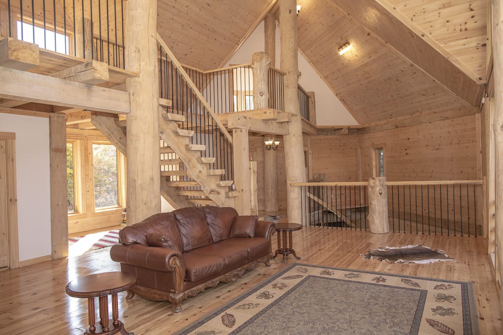 Photo of Livingroom in Wentworth-Nord