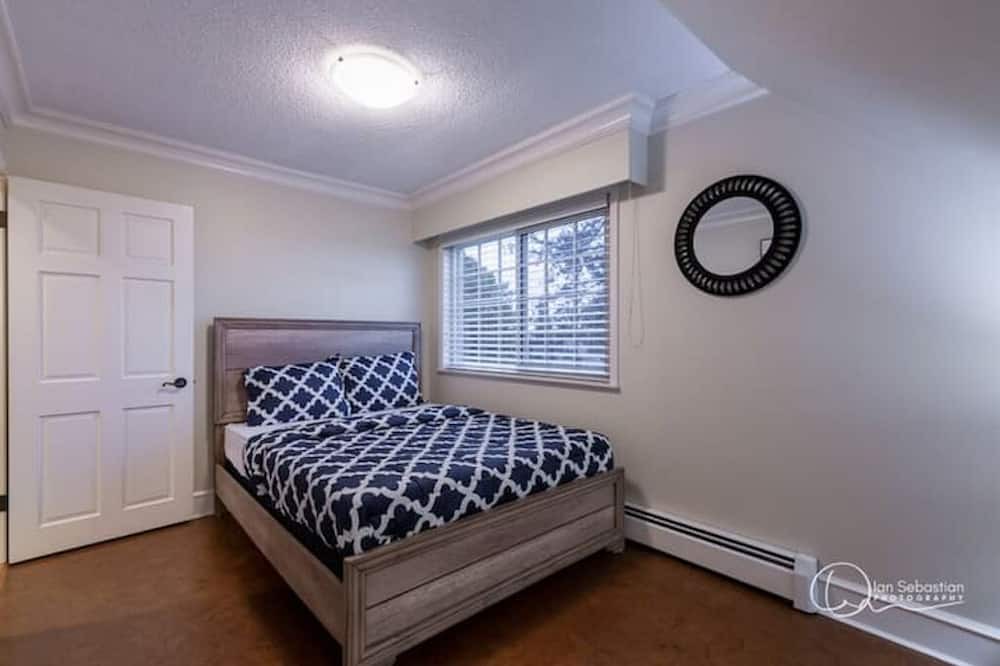Photo of Bedroom in Newton