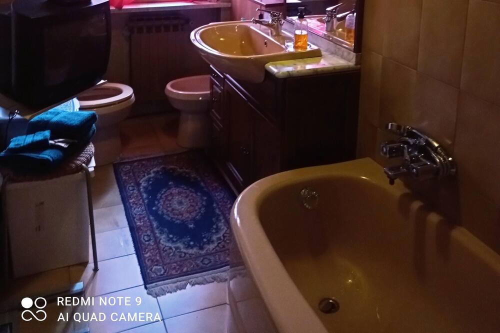 Photo of Bathroom in Villa-Nabian