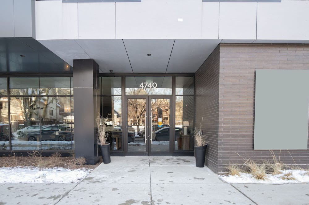 Photo of Outdoor in Uptown