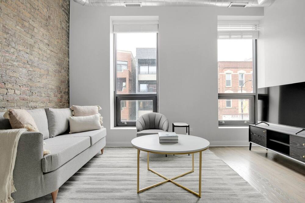Photo of Livingroom in West Town