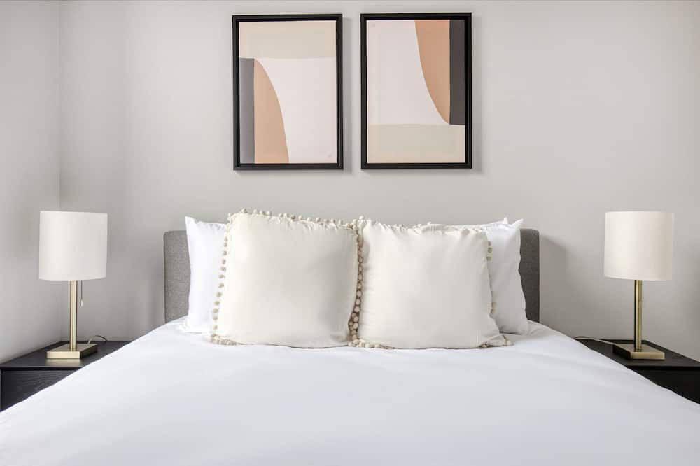 Photo of Bedroom in West Town