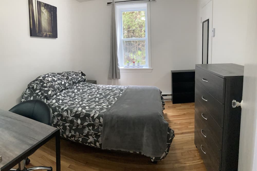 Photo of Bedroom in Sherbrooke