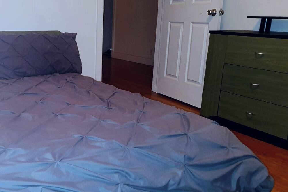 Photo of Bedroom in Sherbrooke