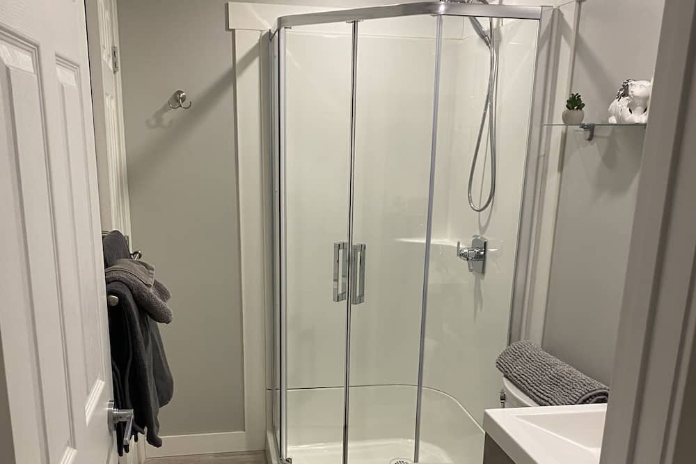 Photo of Bathroom in Jasper