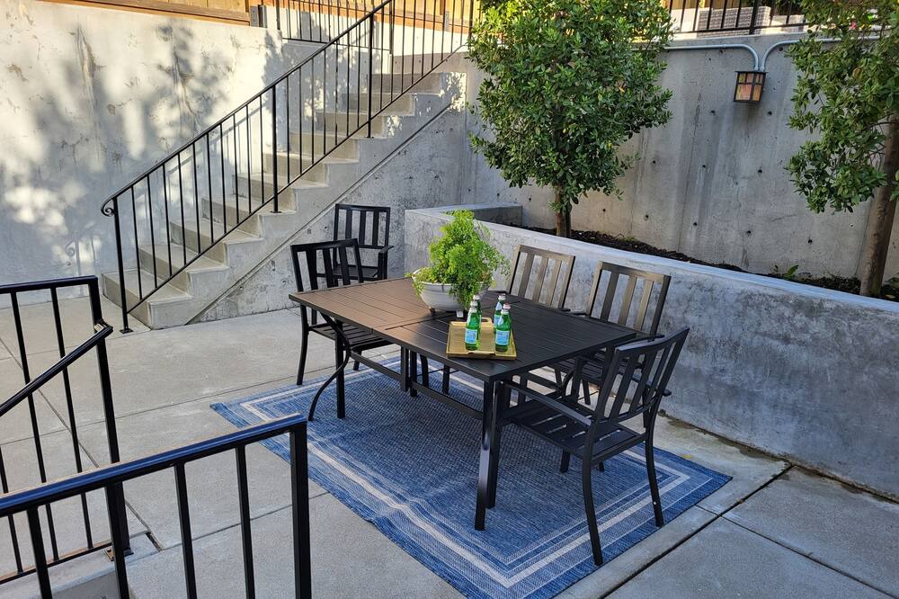 Photo of Outdoor in Cow Hollow