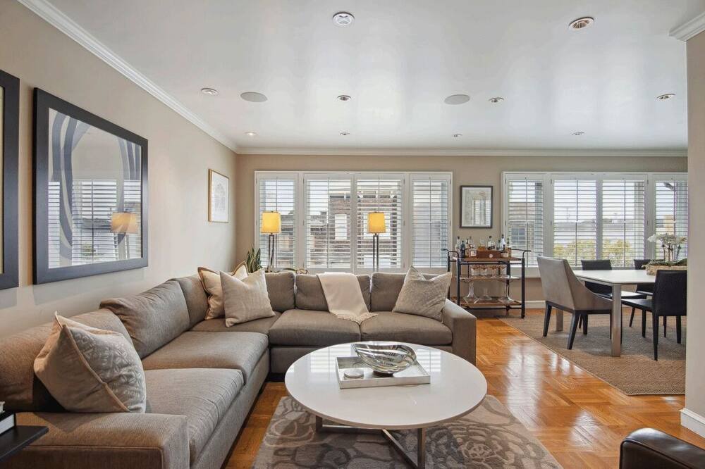 Photo of Livingroom in Cow Hollow