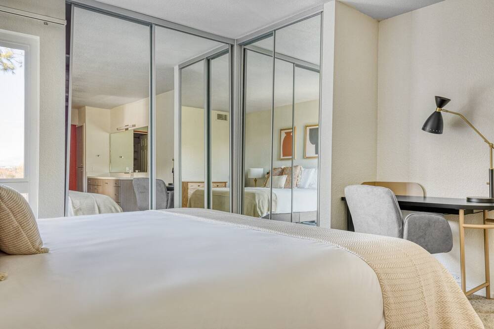 Photo of Bedroom in Los Angeles