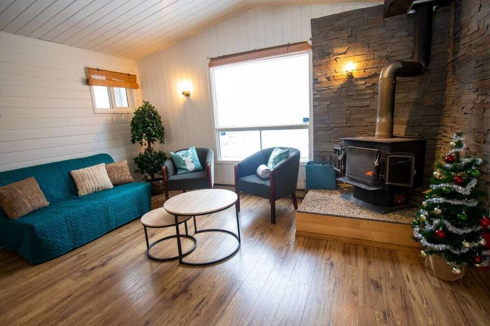 Photo of Livingroom in Hillside Beach