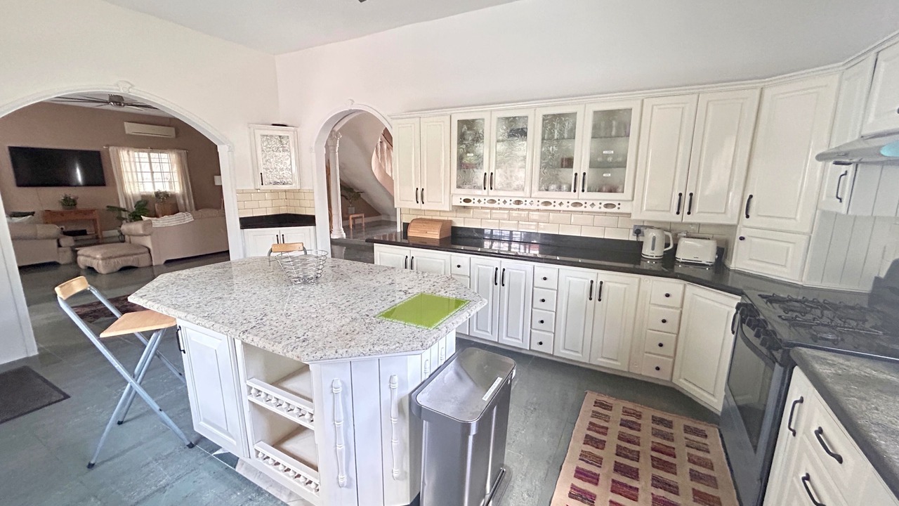 Photo of Kitchen in Runaway Bay